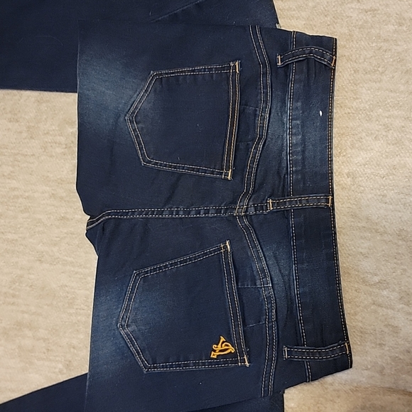 VIP JEANS - Picture 2 of 2